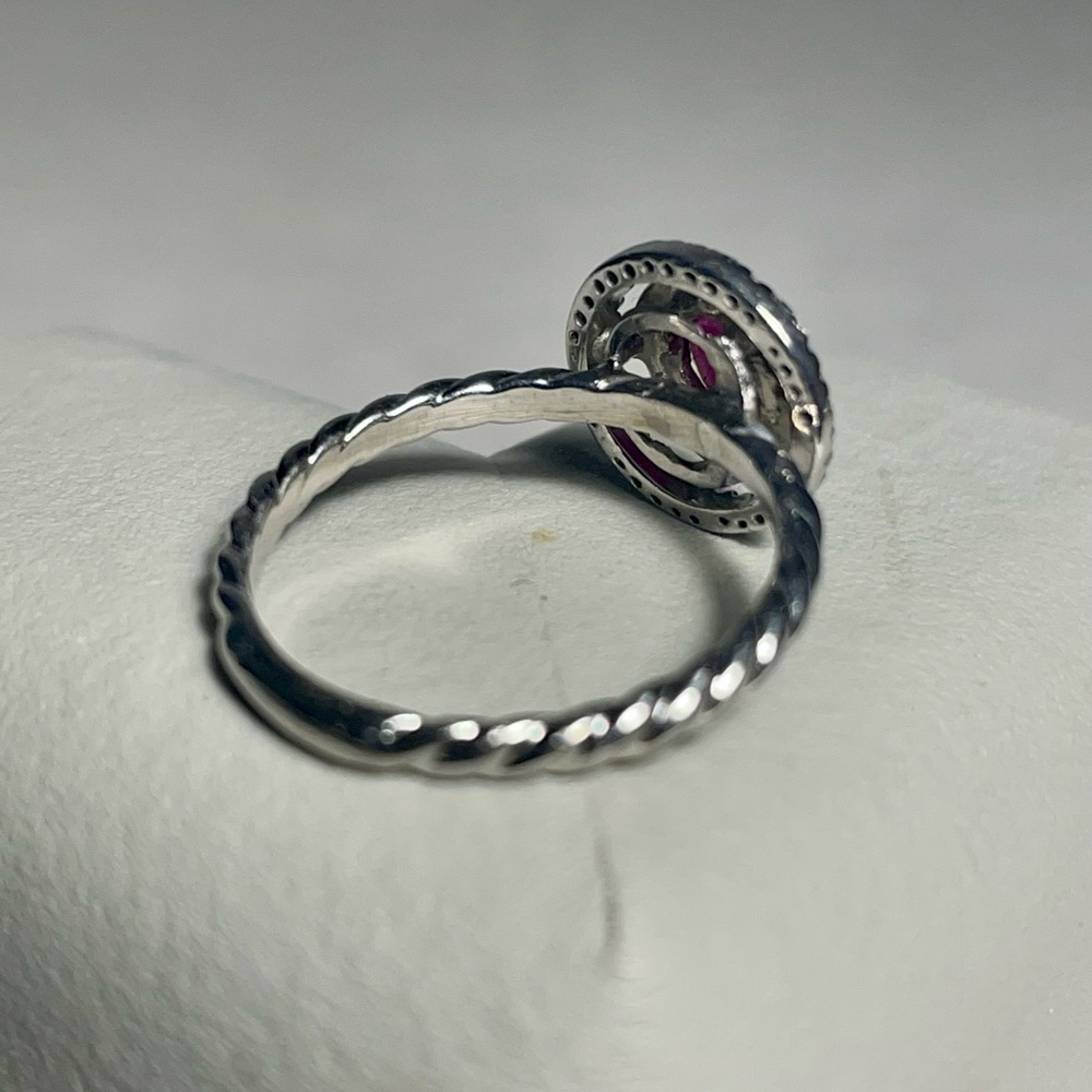 Stunning RUBY and DIAMOND Ring - Picture 5 of 9